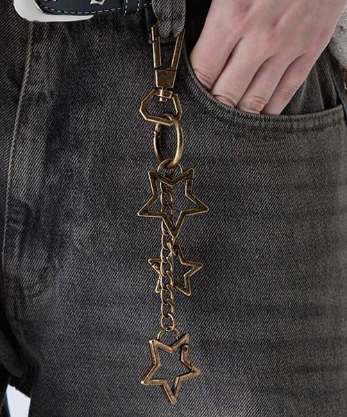 VELNUS（ベルナス）の「【VELNUS】Triple Star/Heart Carabiner Keychain / 3連スター/ハート カラビナキーホルダー（キーホルダー・メンズ・ブラック/ゴールド/ブラック系1・FREE）」の22枚目の写真