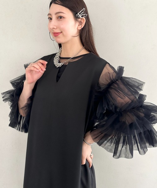 MYMOOD.(マイムード)の「袖ボリュームフリルシアーレイヤード V ネックロングワンピース パーティードレス 結婚式 お呼ばれ オケージョンドレス(ドレス・レディース・ブラック/アイボリー/ブラック系その他・FREE)」の6枚目の写真