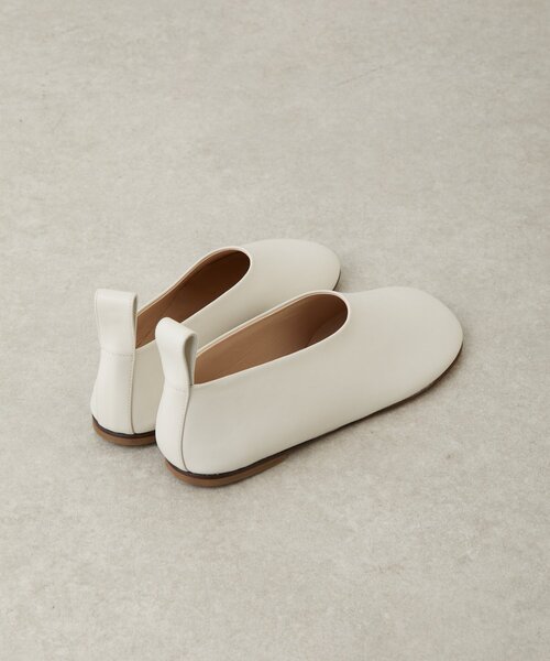 BEARDSLEY（ビアズリー）の「《SOFIE D'HOORE》レザーシューズ（その他シューズ・レディース・ホワイト/ブラック・36/37/38）」の4枚目の写真