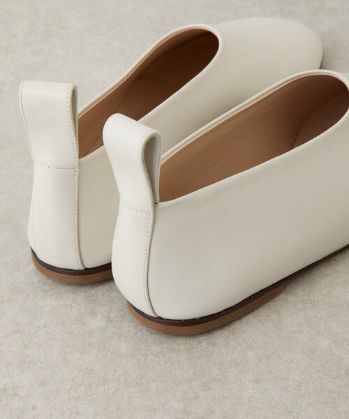 BEARDSLEY（ビアズリー）の「《SOFIE D'HOORE》レザーシューズ（その他シューズ・レディース・ホワイト/ブラック・36/37/38）」の8枚目の写真