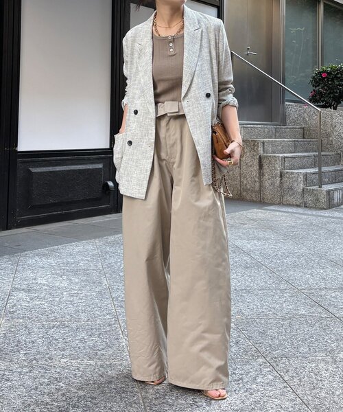 DouDou(ドゥドゥ)の「ウエスト折り返しギャザーパンツ(その他パンツ・レディース・ベージュ/チャコールグレー・36/38)」の8枚目の写真