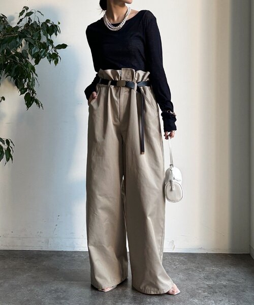 DouDou(ドゥドゥ)の「ウエスト折り返しギャザーパンツ(その他パンツ・レディース・ベージュ/チャコールグレー・36/38)」の16枚目の写真