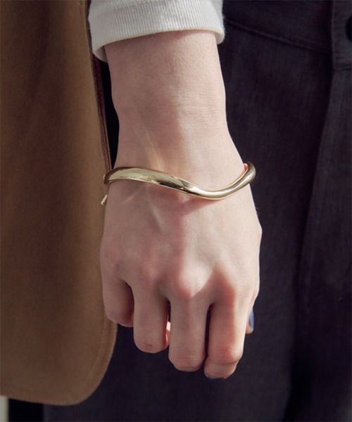 GOLDY（ゴールディ）の「【GOLDY】スライドパーツ　ニュアンスラインブレスレット　4260104（ブレスレット・レディース・ゴールド/シルバー/シルバー系その他2/ゴールド系その他2・FREE）」の3枚目の写真