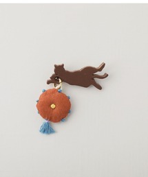 PR01.（ピーアールワン）の「iki × aoneco 満月を見上げるネコブローチ（ブローチ/コサージュ）」