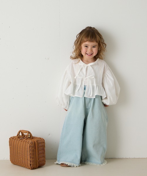 riziere（リジェール）の「フリンジエッジデニムパンツ（デニムパンツ・キッズ・ライトブルー・150/140/130/120/110/100/90）」の3枚目の写真