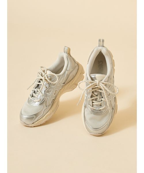 SNIDEL(スナイデル)の「【SNIDEL meets ASICS】別注スニーカー/GEL-NYC RGD(スニーカー・レディース・シルバー・24.5/24/23.5/23/22.5)」の9枚目の写真