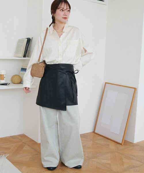 DISCOAT（ディスコート）の「カラーセミフレアパンツ（デニムパンツ・レディース・ライトグレー/ピンク・LARGE/MEDIUM/SMALL）」の3枚目の写真