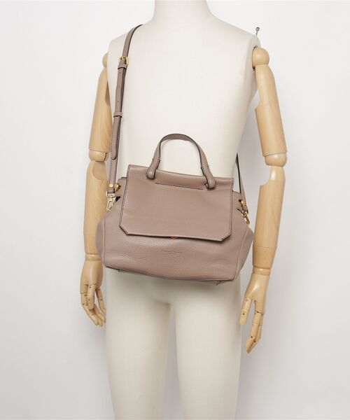 GIANNI CHIARINI(ジャンニ キアリーニ)の「GIANNI CHIARINI OTTAVIA ジャンニ キアリーニ オッタヴィア S ハンドバッグ(ハンドバッグ・レディース・ホワイト系1/ブラック/ベージュ・FREE)」の7枚目の写真