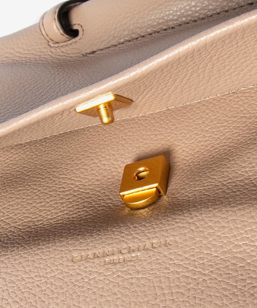GIANNI CHIARINI(ジャンニ キアリーニ)の「GIANNI CHIARINI OTTAVIA ジャンニ キアリーニ オッタヴィア S ハンドバッグ(ハンドバッグ・レディース・ホワイト系1/ブラック/ベージュ・FREE)」の12枚目の写真