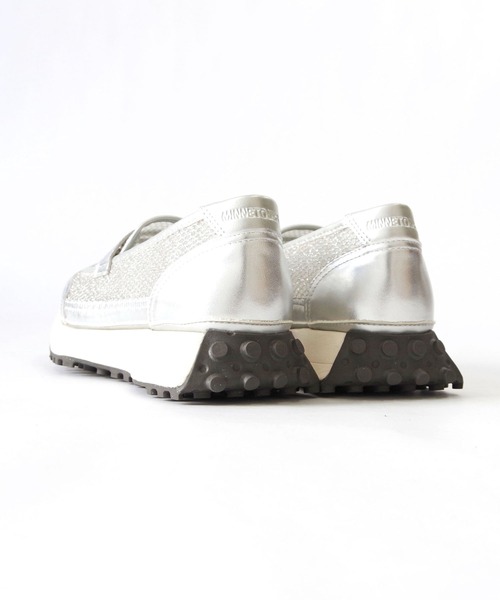 Minnetonka（ミネトンカ）の「MINNETONKA（ミネトンカ） / ローファースニーカー 26M02（スニーカー・レディース・シルバー/ブラック/ブラウン/ゴールド・10/6/7/8/9）」の9枚目の写真
