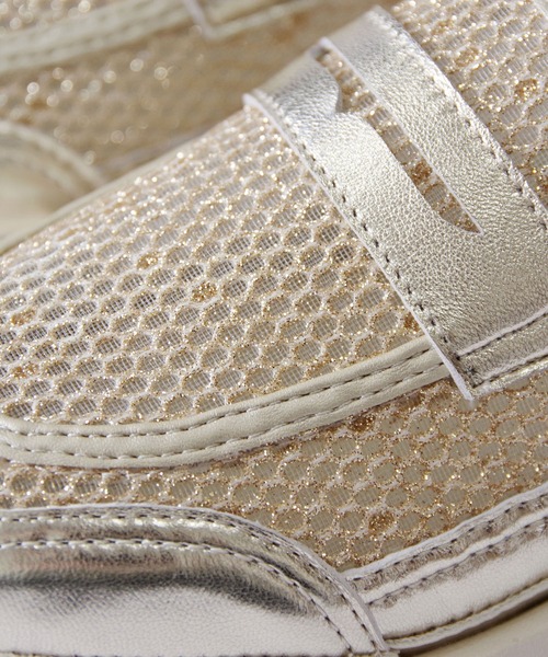 Minnetonka（ミネトンカ）の「MINNETONKA（ミネトンカ） / ローファースニーカー 26M02（スニーカー・レディース・シルバー/ブラック/ブラウン/ゴールド・10/6/7/8/9）」の12枚目の写真