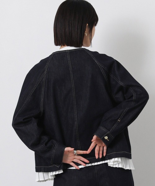 Gready Brilliant（グレディブリリアン）の「ＬＵクルーネックデニムジャケット（デニムジャケット・レディース・インディゴブルー/ブルー系・38）」の4枚目の写真