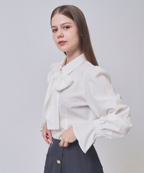 SWINGLE（スウィングル）の「フレア袖ボウタイリボンブラウス（シャツ/ブラウス・レディース・ピンク/ブルー系その他4/オフホワイト・FREE）」の6枚目の写真