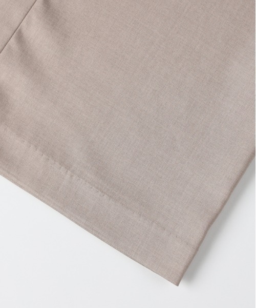 Right-on（ライトオン）の「【HONEYSUCKLE ROSE】Vネックナローワンピース (センターシーム / レイヤード / オフィスカジュアル)（シャツワンピース・レディース・ダークグレー/ライトベージュ・S/M/L）」の15枚目の写真