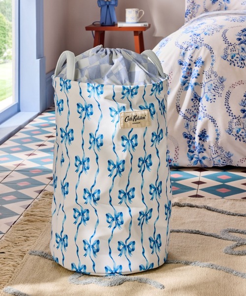 Cath Kidston(キャスキッドソン)の「ランドリーバッグ Bows(ランドリーグッズ・レディース・ブルー・FREE)」の2枚目の写真