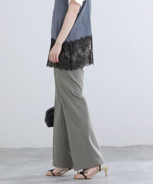 IENA（イエナ）の「ウォッシャブル セミフレアパンツ（スラックス・レディース・グレー/ブラック・34/38/36）」の14枚目の写真