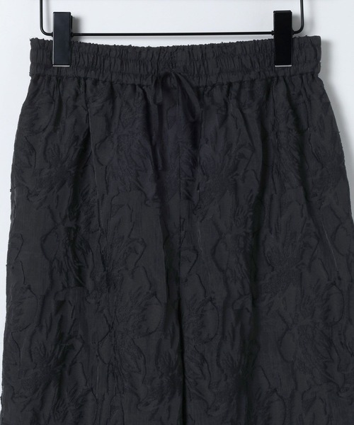 eL(エル)の「【eL】Floral Cut Jacquard Pants/659506(その他パンツ・レディース・ブラック/オフホワイト・FREE)」の10枚目の写真