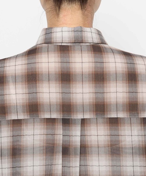 LOWRYS FARM（ローリーズファーム）の「シアーチェックシャツショート  647625（シャツ/ブラウス・レディース・ブルー/ブラウン/ベージュ・FREE）」の16枚目の写真