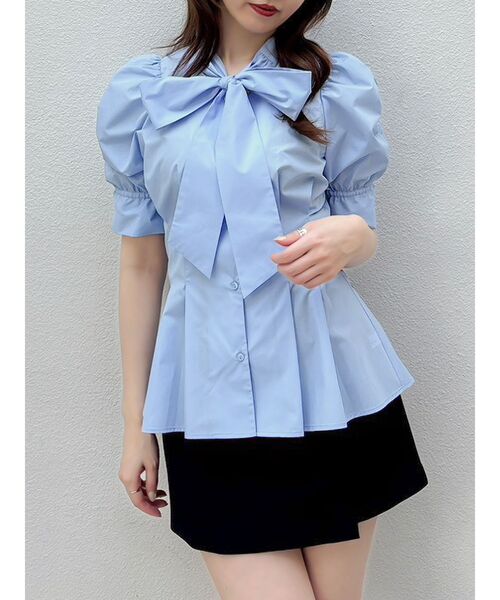 dazzlin（ダズリン）の「ペプラムタックボウタイブラウス（シャツ/ブラウス・レディース・その他1/ブルー/オフホワイト/グリーン/ピンク・FREE）」の4枚目の写真