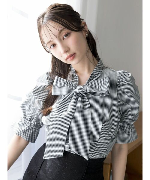 dazzlin（ダズリン）の「ペプラムタックボウタイブラウス（シャツ/ブラウス・レディース・その他1/ブルー/オフホワイト/グリーン/ピンク・FREE）」の21枚目の写真