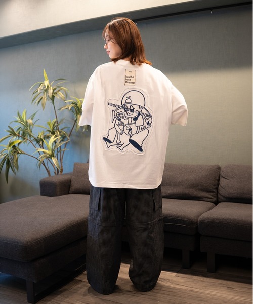 bashful base Oriental(バッシュフルベースオリエンタル)の「【bbO】オーバーサイズバッシュフルくんパッチT(Tシャツ/カットソー・メンズ・ホワイト/ライトグリーン/ブラック・MEDIUM/LARGE)」の15枚目の写真