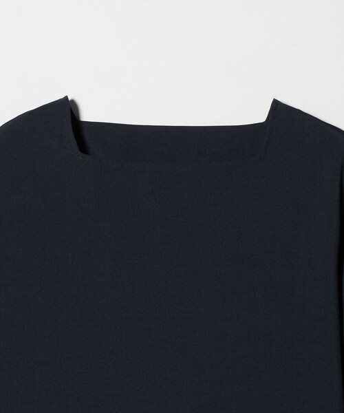 MARW UNITED ARROWS（マルゥ ユナイテッドアローズ）の「＜MARW UNITED ARROWS＞スクエアネック ブラウス（シャツ/ブラウス・レディース・ダークグレー/ホワイト/ネイビー・FREE）」の4枚目の写真