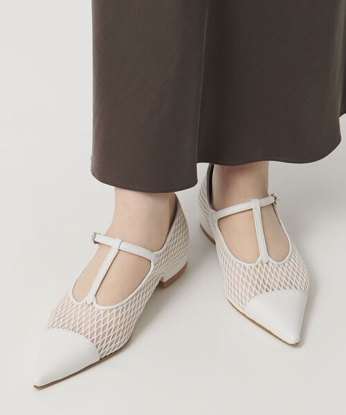 ODETTE E ODILE（オデットエオディール）の「シアーTストラップ フラット20↑（パンプス・レディース・ブラック/オフホワイト・25cm/24.5cm/22.5cm/23cm/24cm/22cm/23.5cm）」の5枚目の写真