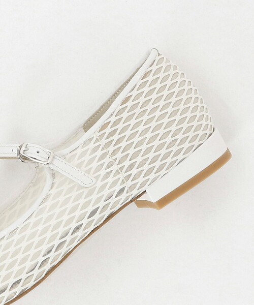 ODETTE E ODILE（オデットエオディール）の「シアーTストラップ フラット20↑（パンプス・レディース・ブラック/オフホワイト・25cm/24.5cm/22.5cm/23cm/24cm/22cm/23.5cm）」の16枚目の写真