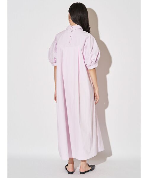 ELENDEEK(エレンディーク)の「リラクシーシャツワンピース(ワンピース・レディース・チャコールグレー/ベージュ/ピンク・02/01)」の6枚目の写真