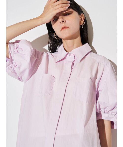 ELENDEEK(エレンディーク)の「リラクシーシャツワンピース(ワンピース・レディース・チャコールグレー/ベージュ/ピンク・02/01)」の7枚目の写真