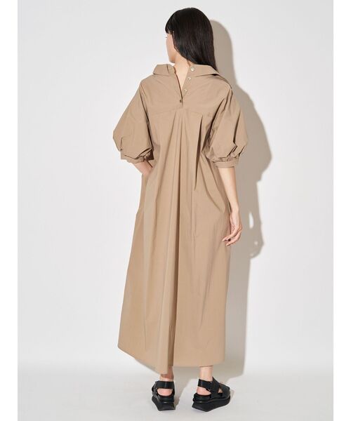 ELENDEEK(エレンディーク)の「リラクシーシャツワンピース(ワンピース・レディース・チャコールグレー/ベージュ/ピンク・02/01)」の18枚目の写真