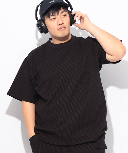 B&T CLUB(ビーティークラブ)の「Tシャツ 半袖 メンズ 大きいサイズ SOLOTEX ストレッチ ヘビーワッフル クルーネック カットソー B&T CLUB (ビーアンドティークラブ)(Tシャツ/カットソー・メンズ・ブラック/ホワイト・X3(6L~7L)/X2(4L~5L)/X1(3L~4L))」の2枚目の写真