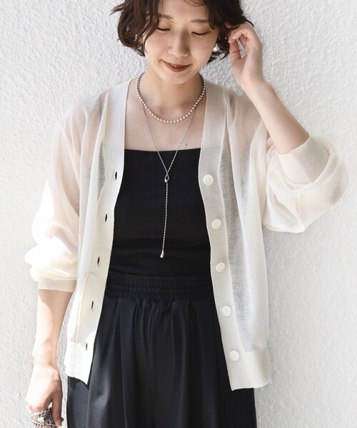 SHIPS(シップス)の「〈手洗い可能〉麻混 シアー Vネック カーディガン(カーディガン/ボレロ・レディース・ネイビー/グレー/イエロー/ホワイト/ライトブルー・ONE SIZE)」の2枚目の写真