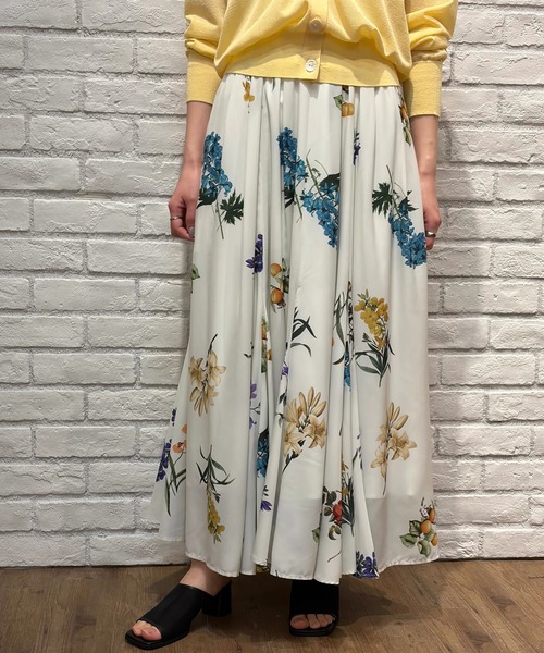 CADUNE（カデュネ）の「フルーツフラワースカート（スカート・レディース・オフホワイト・38/36/34）」の3枚目の写真