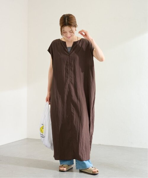FRAMeWORK（フレームワーク）の「≪洗濯機洗い可 / 追加≫フィブリルポプリンサックDRESS（ワンピース・レディース・ブラック/カーキ/ブラウン・36/38）」の18枚目の写真