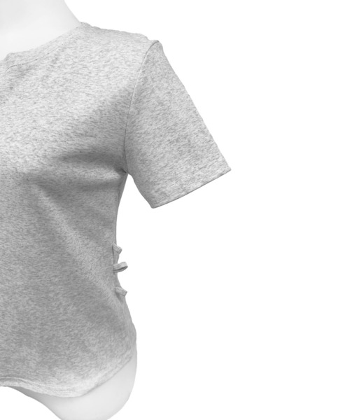 FOLLOWIN(フォロウィン)の「バックレースアップ 2WAYフィットTシャツ(Tシャツ/カットソー・レディース・グレー/ブラック/ホワイト・FREE)」の6枚目の写真