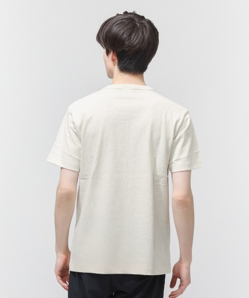 Champion（チャンピオン）の「【別注】チャンピオン  SHORT SLEEVE T-SHIRT 限定コラボ（Tシャツ/カットソー・メンズ・アイボリー/ブラック・S/M/L/LL）」の4枚目の写真