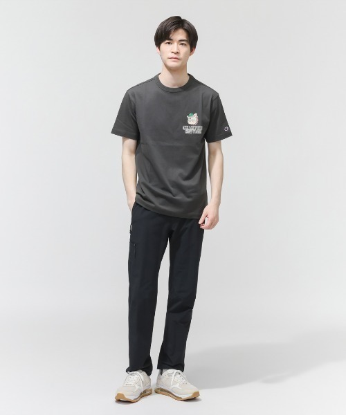 Champion（チャンピオン）の「【別注】チャンピオン  SHORT SLEEVE T-SHIRT 限定コラボ（Tシャツ/カットソー・メンズ・アイボリー/ブラック・S/M/L/LL）」の6枚目の写真