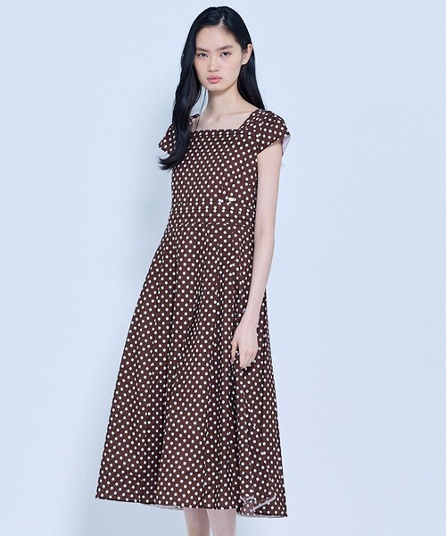 TOCCA(トッカ)の「DOT WALTZ ドレス(ワンピース・レディース・ブラウン系5/ブルー系5・0/2/4/6)」の7枚目の写真
