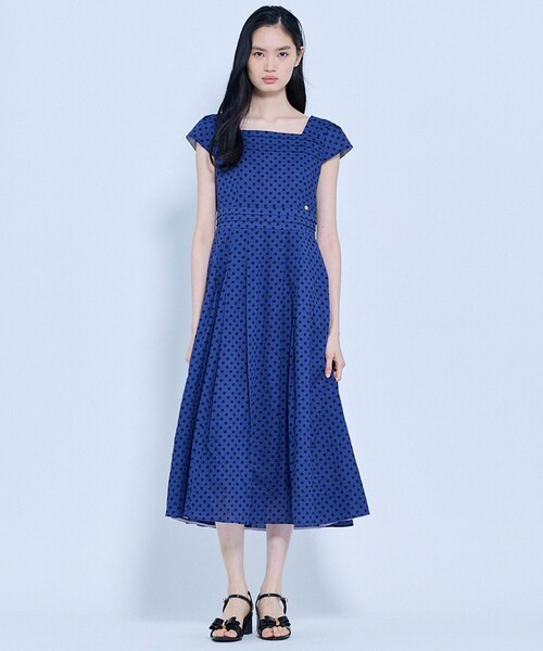 TOCCA(トッカ)の「DOT WALTZ ドレス(ワンピース・レディース・ブラウン系5/ブルー系5・0/2/4/6)」の14枚目の写真