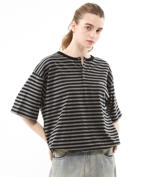 CODDERR Mальчбодар логотип — футболка-поло с вышитым логотипом, Henley neck, полуспортивная, короткий рукав