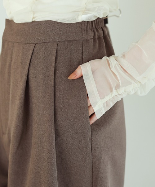 shetila(シェティラ)の「リネンタッチ タックパンツ/セットアップ対応(その他パンツ・レディース・ブラック/ライトベージュ/グレイッシュベージュ/ブラウン・M)」の16枚目の写真