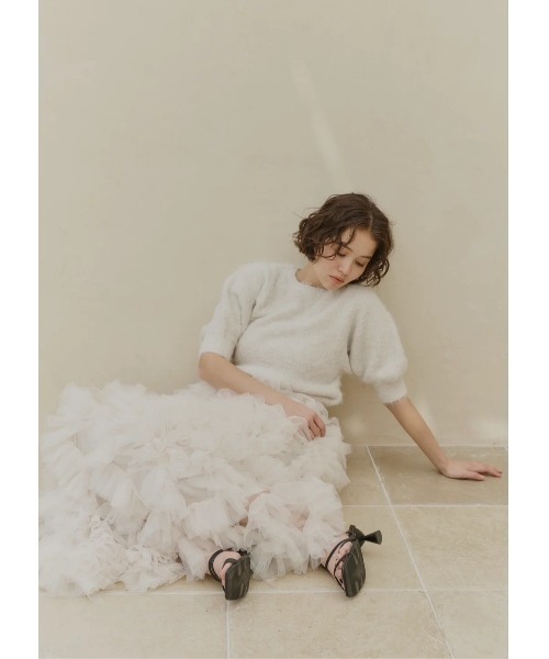 NOTREemor(ノートルエモア)の「ruffle tulle skirt(スカート・レディース・アイボリー/チャコールグレー・FREE)」の9枚目の写真