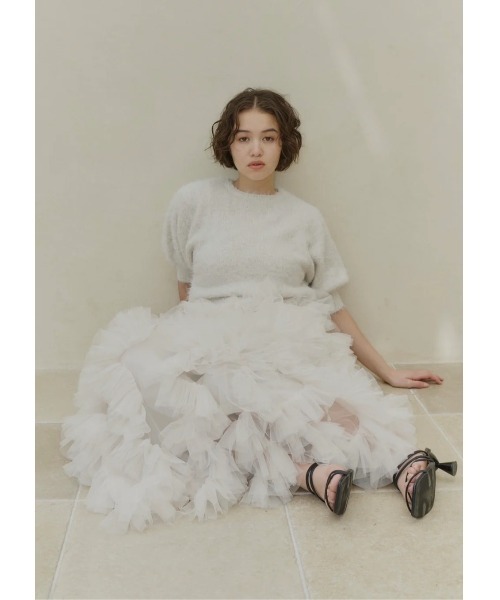 NOTREemor(ノートルエモア)の「ruffle tulle skirt(スカート・レディース・アイボリー/チャコールグレー・FREE)」の7枚目の写真