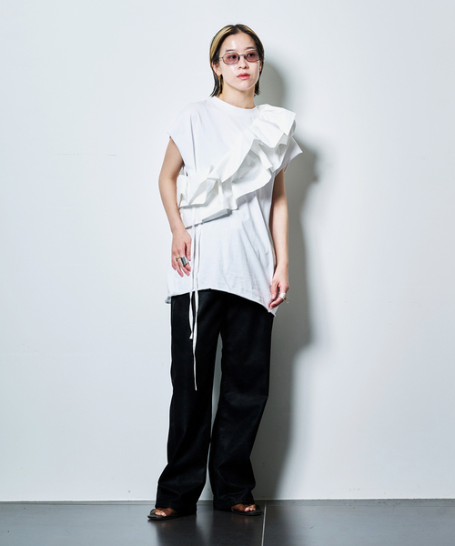 CITYSHOP（シティーショップ）の「RUFFLE Tシャツ（Tシャツ/カットソー・レディース・ホワイト/ブラック・FREE）」の13枚目の写真