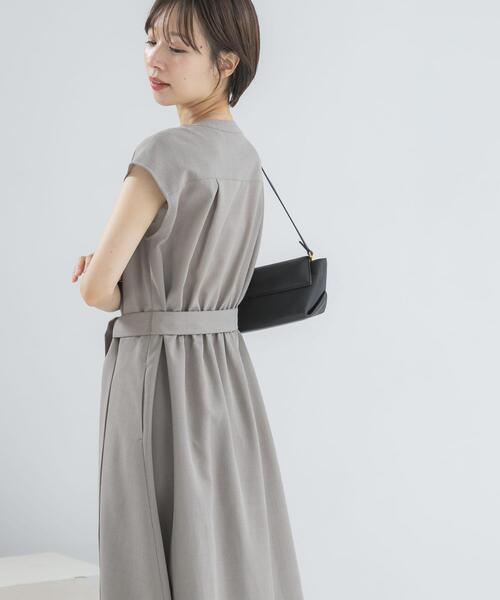 URBAN RESEARCH ROSSO WOMEN（アーバンリサーチ　ロッソ）の「『UR TECH DRYLUXE』ポケットデザインワンピース（ワンピース・レディース・モカ/ネイビー/イエロー/チャコールグレー・FREE）」の17枚目の写真