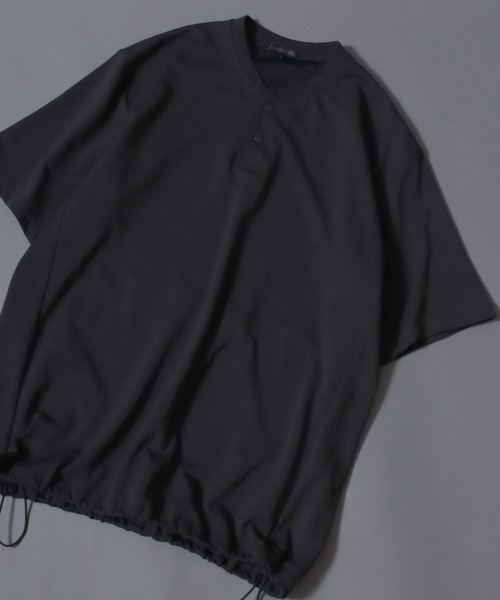 ANPAS(アンパス)の「ICEMAX Cool-Touch Henley T-Shirt / アイスマックス ヘンリーネック 無地 半袖Tシャツ 接触冷感 吸汗速乾 遮熱 紫外線カット メンズ トップス ドローコード付き ムジT(Tシャツ/カットソー・メンズ・ホワイト/チャコールグレー/ブラック・LL/M/L)」の3枚目の写真