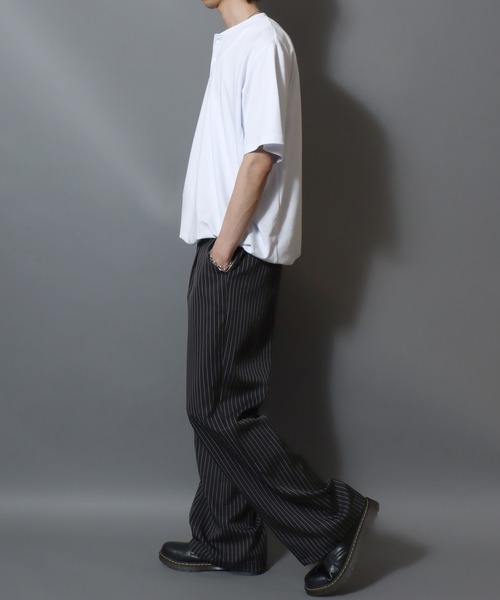 ANPAS(アンパス)の「ICEMAX Cool-Touch Henley T-Shirt / アイスマックス ヘンリーネック 無地 半袖Tシャツ 接触冷感 吸汗速乾 遮熱 紫外線カット メンズ トップス ドローコード付き ムジT(Tシャツ/カットソー・メンズ・ホワイト/チャコールグレー/ブラック・LL/M/L)」の4枚目の写真