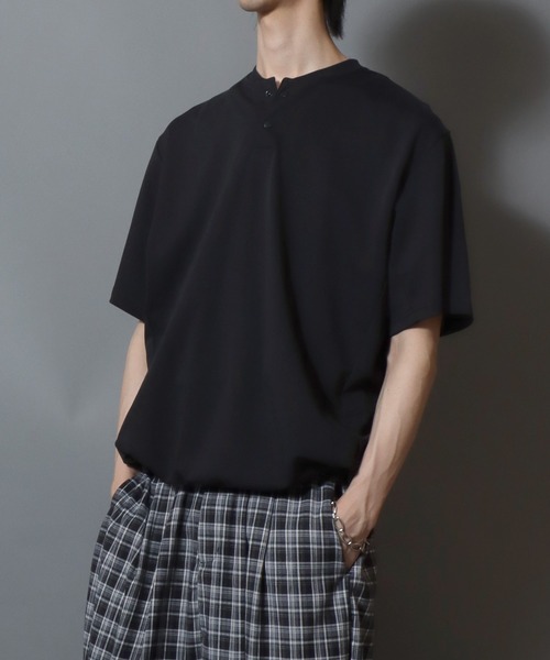 ANPAS(アンパス)の「ICEMAX Cool-Touch Henley T-Shirt / アイスマックス ヘンリーネック 無地 半袖Tシャツ 接触冷感 吸汗速乾 遮熱 紫外線カット メンズ トップス ドローコード付き ムジT(Tシャツ/カットソー・メンズ・ホワイト/チャコールグレー/ブラック・LL/M/L)」の21枚目の写真