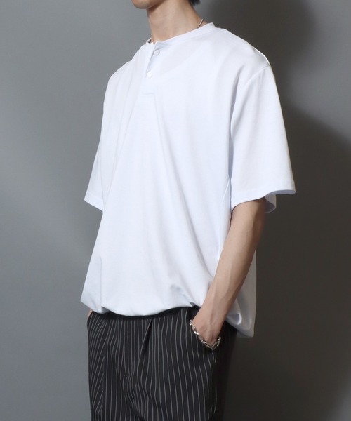 ANPAS(アンパス)の「ICEMAX Cool-Touch Henley T-Shirt / アイスマックス ヘンリーネック 無地 半袖Tシャツ 接触冷感 吸汗速乾 遮熱 紫外線カット メンズ トップス ドローコード付き ムジT(Tシャツ/カットソー・メンズ・ホワイト/チャコールグレー/ブラック・LL/M/L)」の5枚目の写真